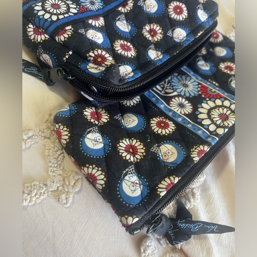 Vera Bradley blue owl flower cosmetic bags - Picture 6 of 6